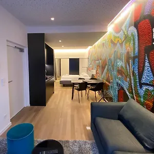 Aparthotel Blackhome I Contactless Check-in