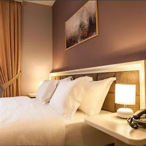 hotelvila-22.hotels-in-tirana.com/