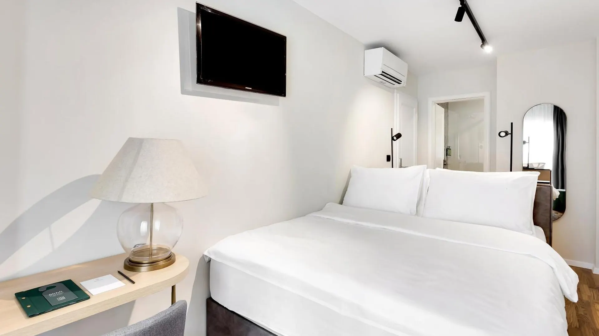 Bloom Hotel